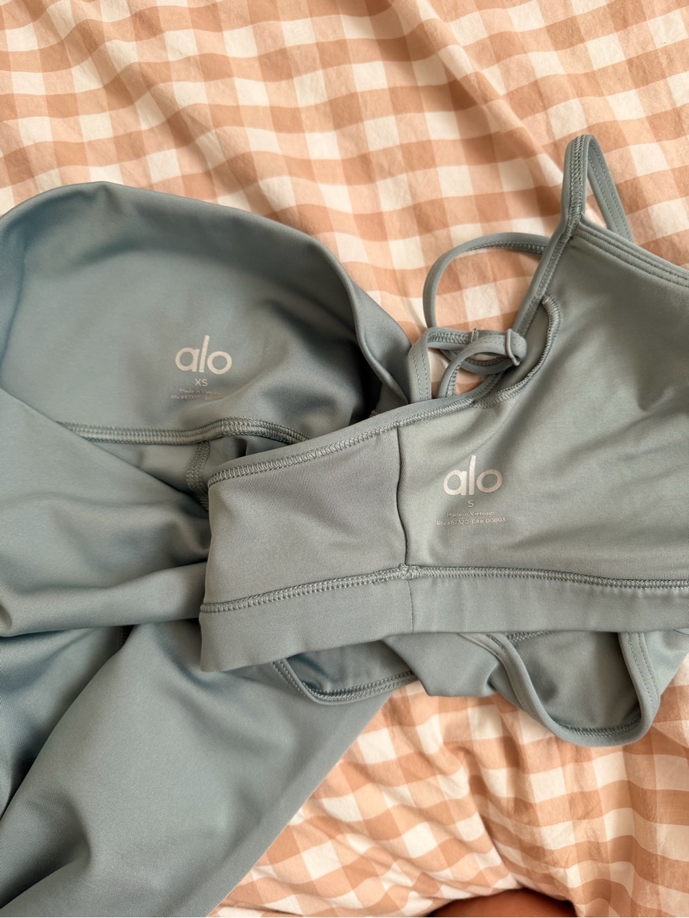 Alo Seamless Slate Blue Sports Bra & Leggings Set - Picture 2 of 2